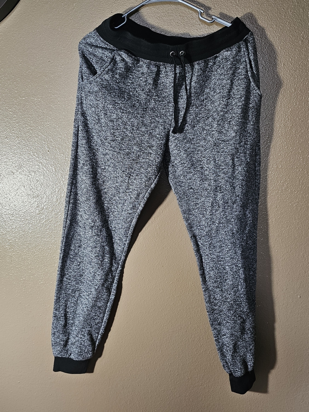 Bobbie Brooks Women's Heather Gray Jogger Pants with Black Waistband Size Large